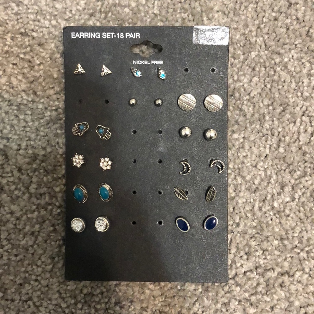 12 pairs of bohemian earrings. Never worn.